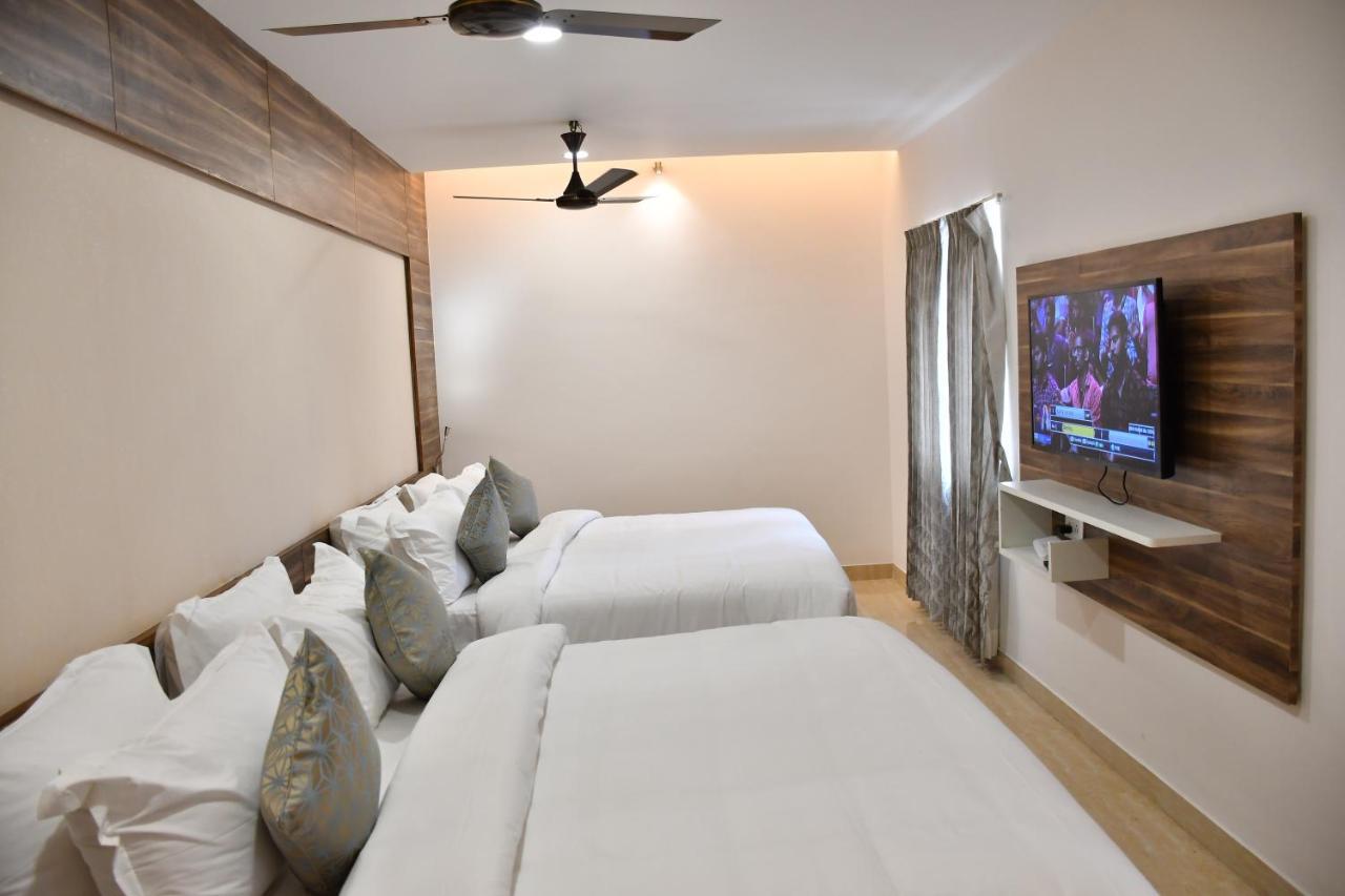 Adhikrishna Arcade Hotel Erode Exterior foto